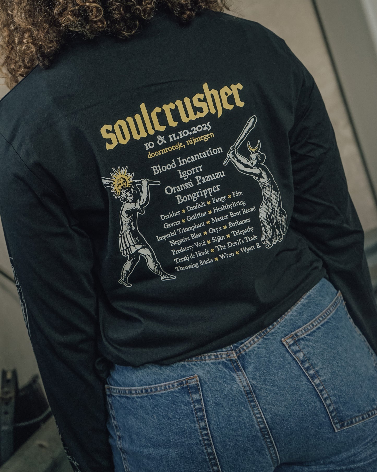 Soulcrusher 2025 - Longsleeve Staartbijter